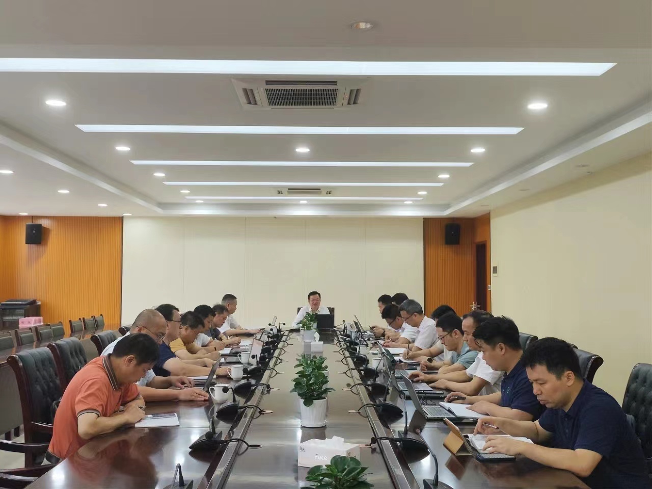 茂名农垦集团公司党组举办党纪学习教育读书班